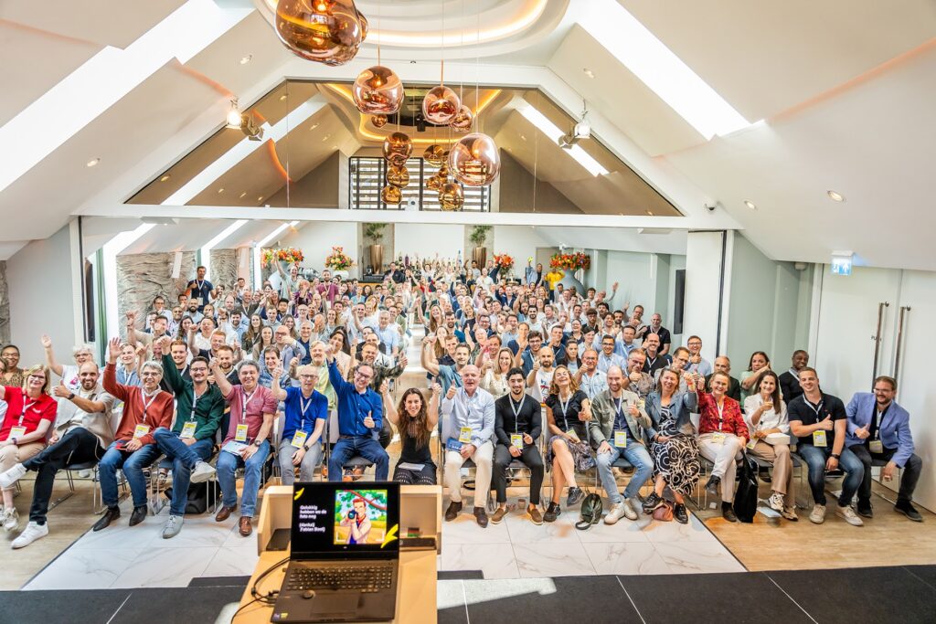 Groepsfoto Power Up Live 2025